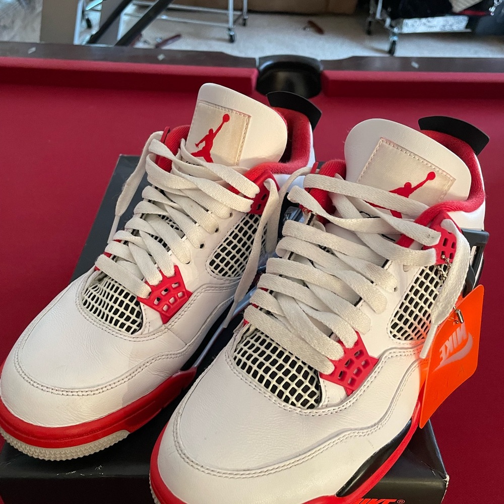 Nike Air Jordan Retro 4 Men 8 Woman 9.5